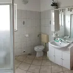 דירה Noela